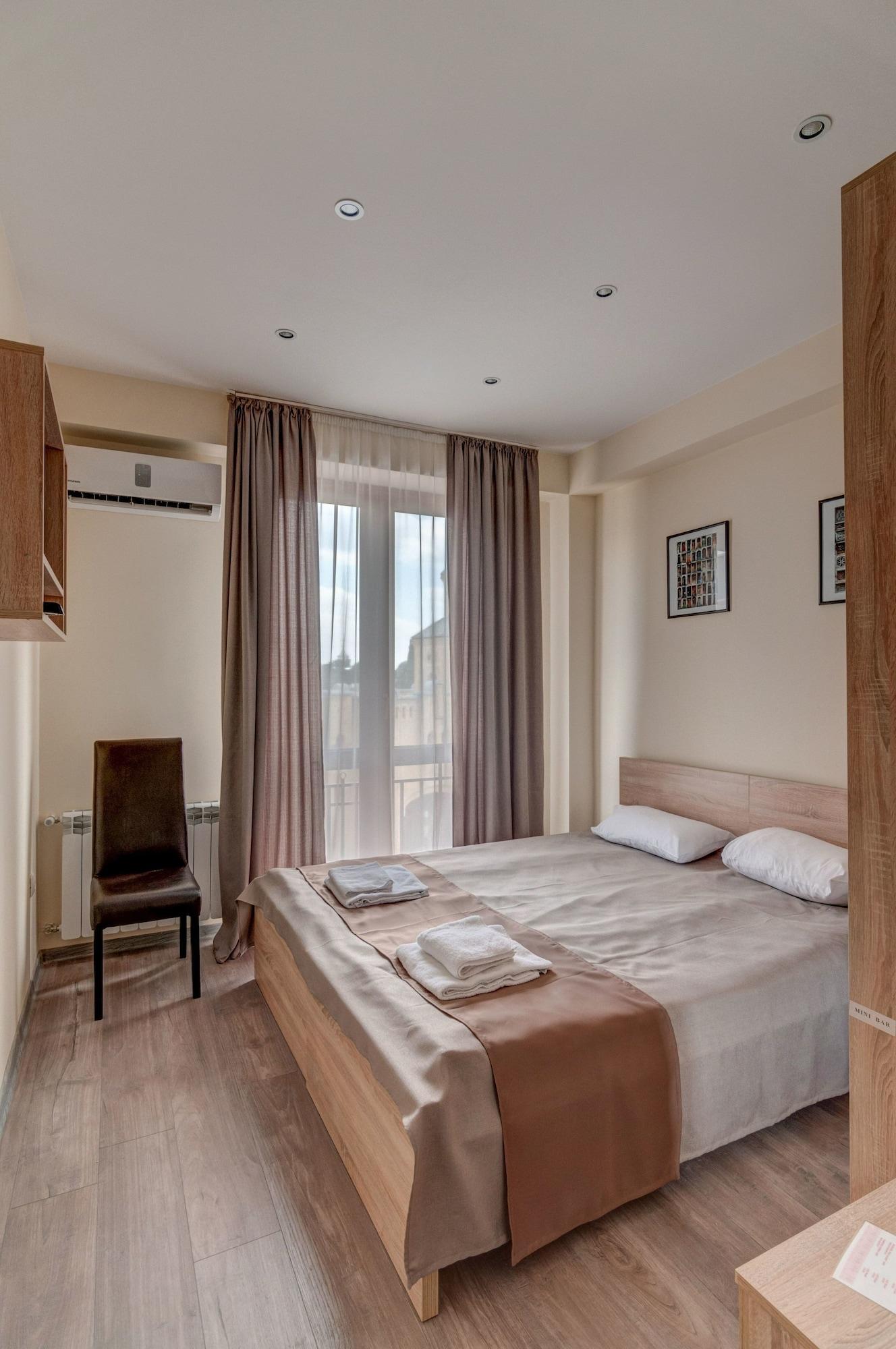 טביליסי Liva Hotel מראה חיצוני תמונה
