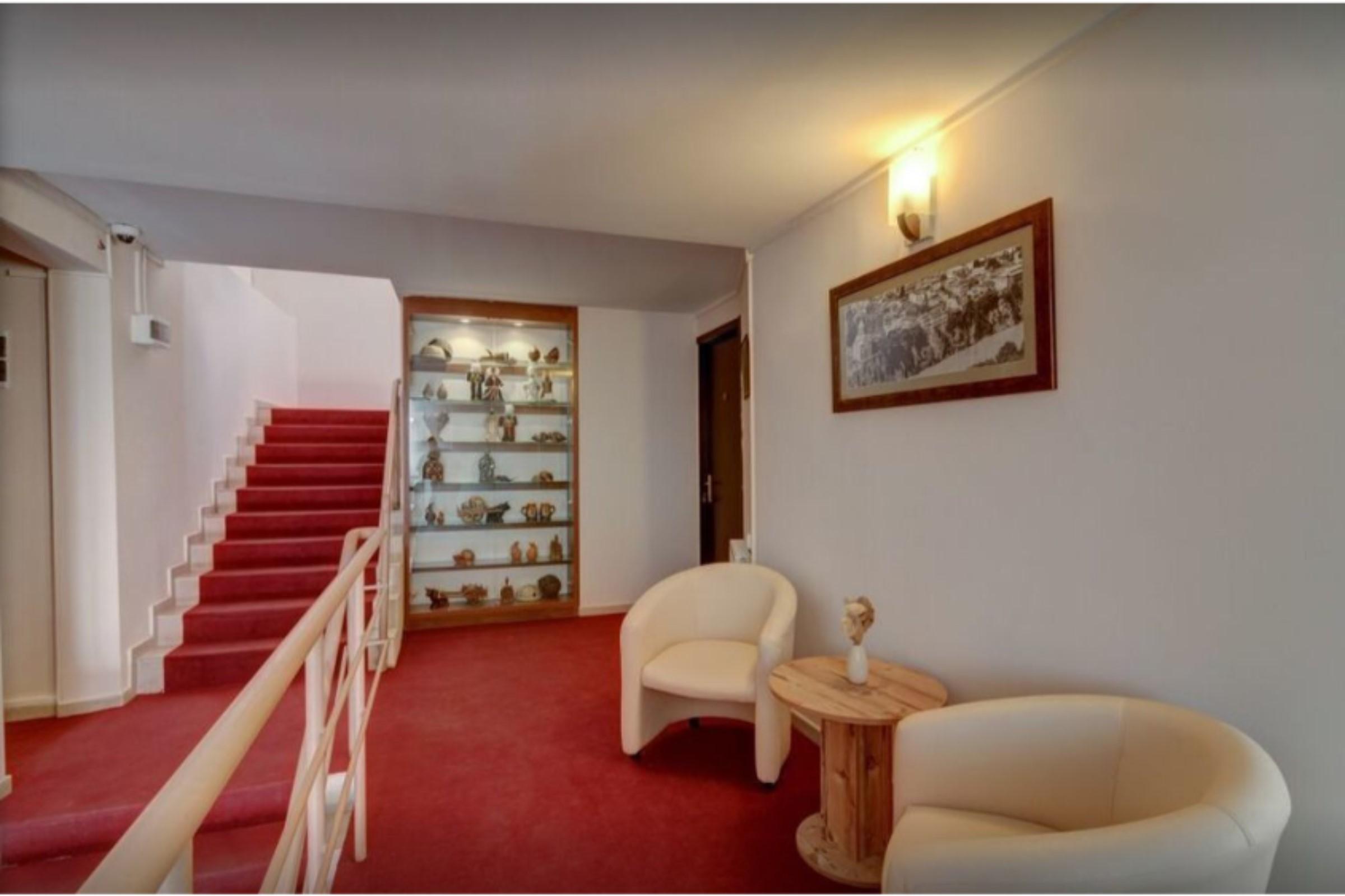 טביליסי Liva Hotel מראה חיצוני תמונה