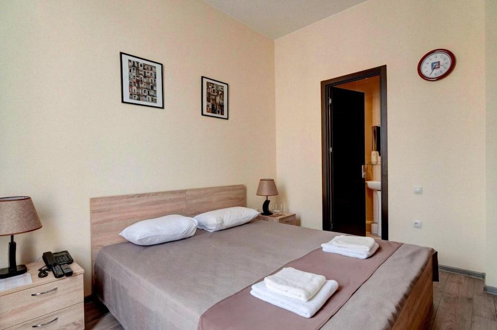טביליסי Liva Hotel מראה חיצוני תמונה