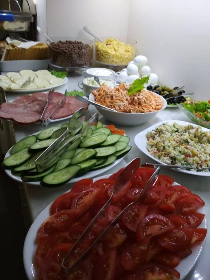 טביליסי Liva Hotel מראה חיצוני תמונה